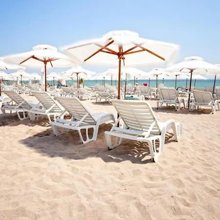 Apartment With Pool In Atlantis Burgas City