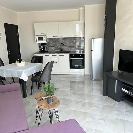 Apartment With Pool In Atlantis *