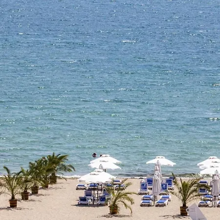 With Pool In Atlantis Daire