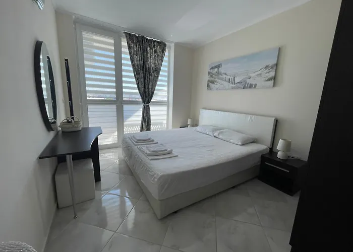 With Pool In Atlantis * بورغاس